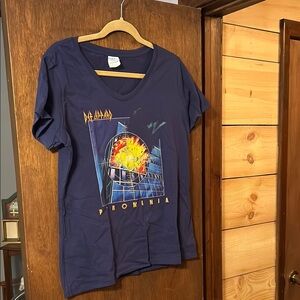 Def Leppard Graphic T-Shirt